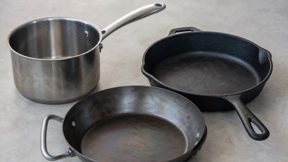 Comparatif des matériaux : inox, fonte ou acier pour une longue durée de vie