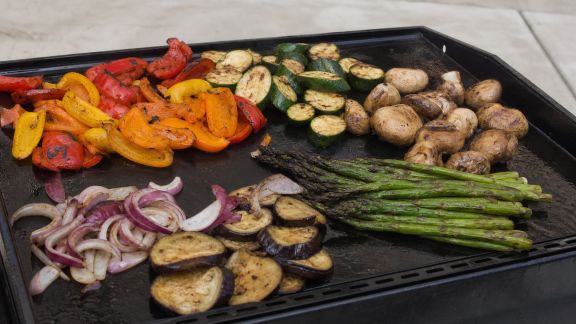 Astuces pour réussir une plancha végétale pleine de goût