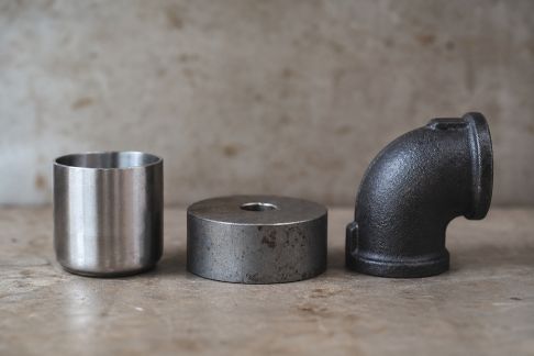 Matériaux : comprendre les atouts de l’inox, acier ou fonte