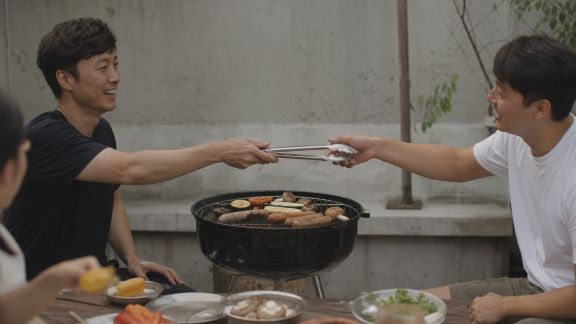 Dix erreurs courantes à éviter lors d’un barbecue entre amis