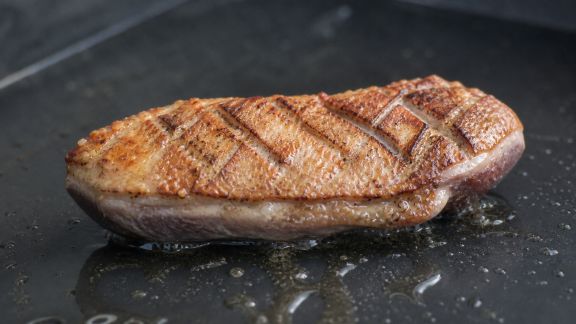 Guide pas à pas : maîtriser la cuisson du magret de canard à la plancha