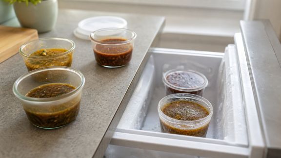 Peut-on congeler les restes d’une marinade maison ?