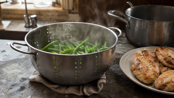 Comment bien précuire certains aliments pour gagner en saveur